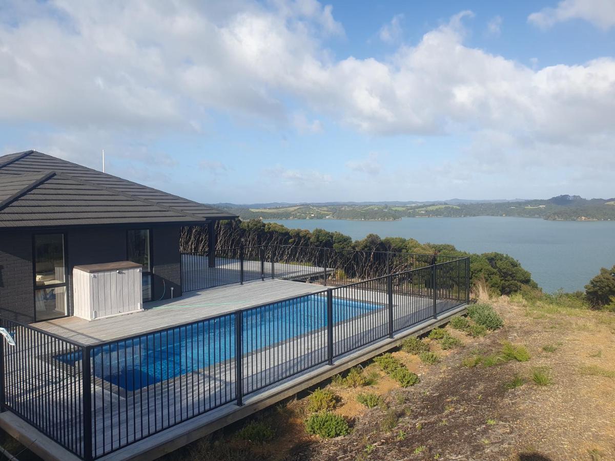 Makuri Bay Hideaway Apartment Purerua Bagian luar foto